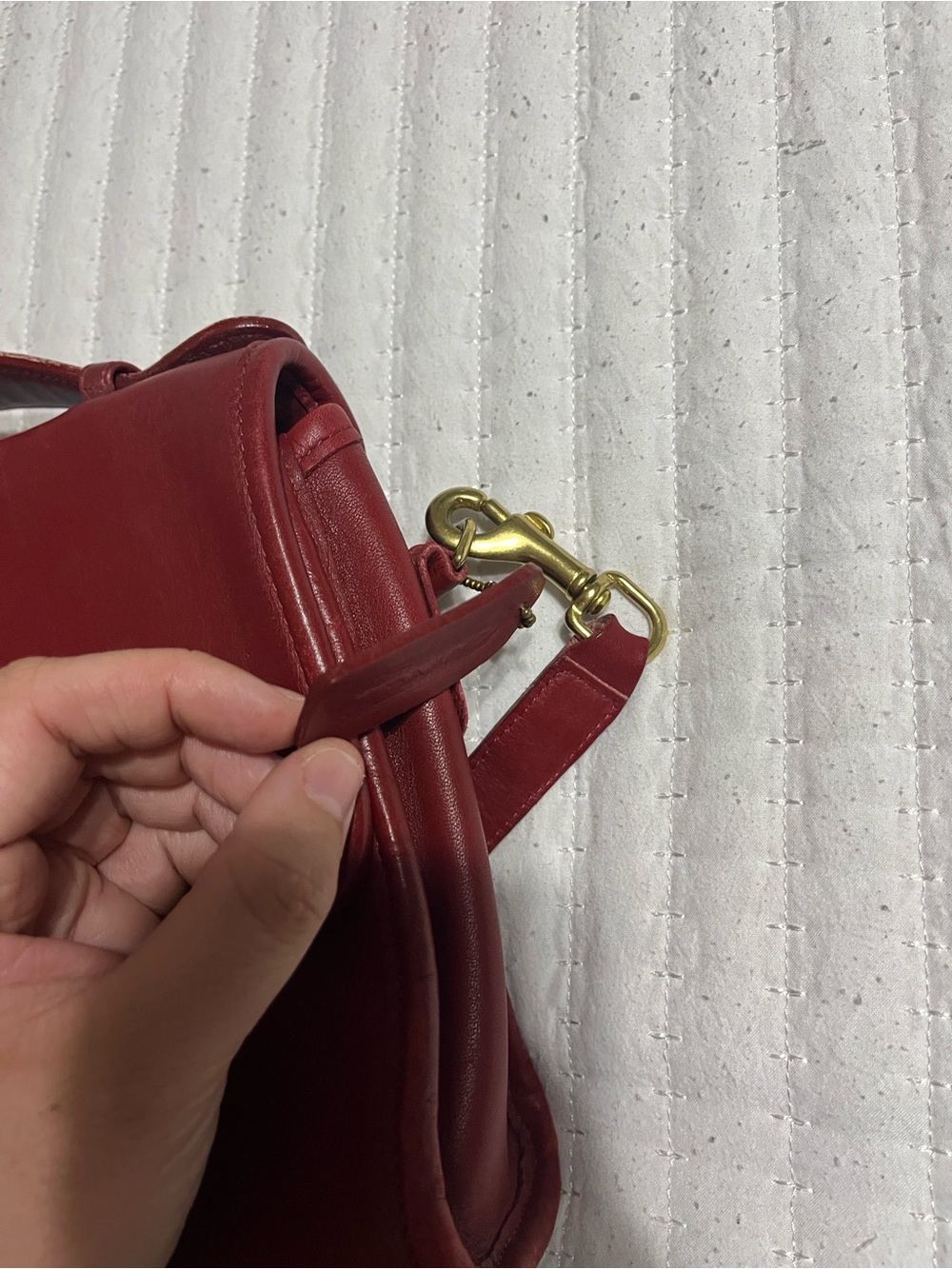 Vintage Coach Court Bag
Satchel Red Brass Hardware
#9870 - Picture 16 of 16